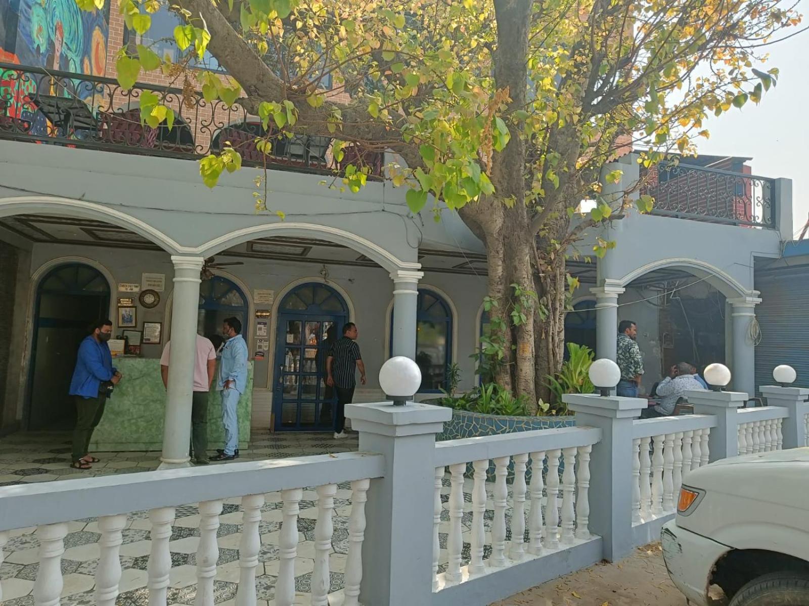 Maya Hotel & Restaurant Agra  Exteriör bild